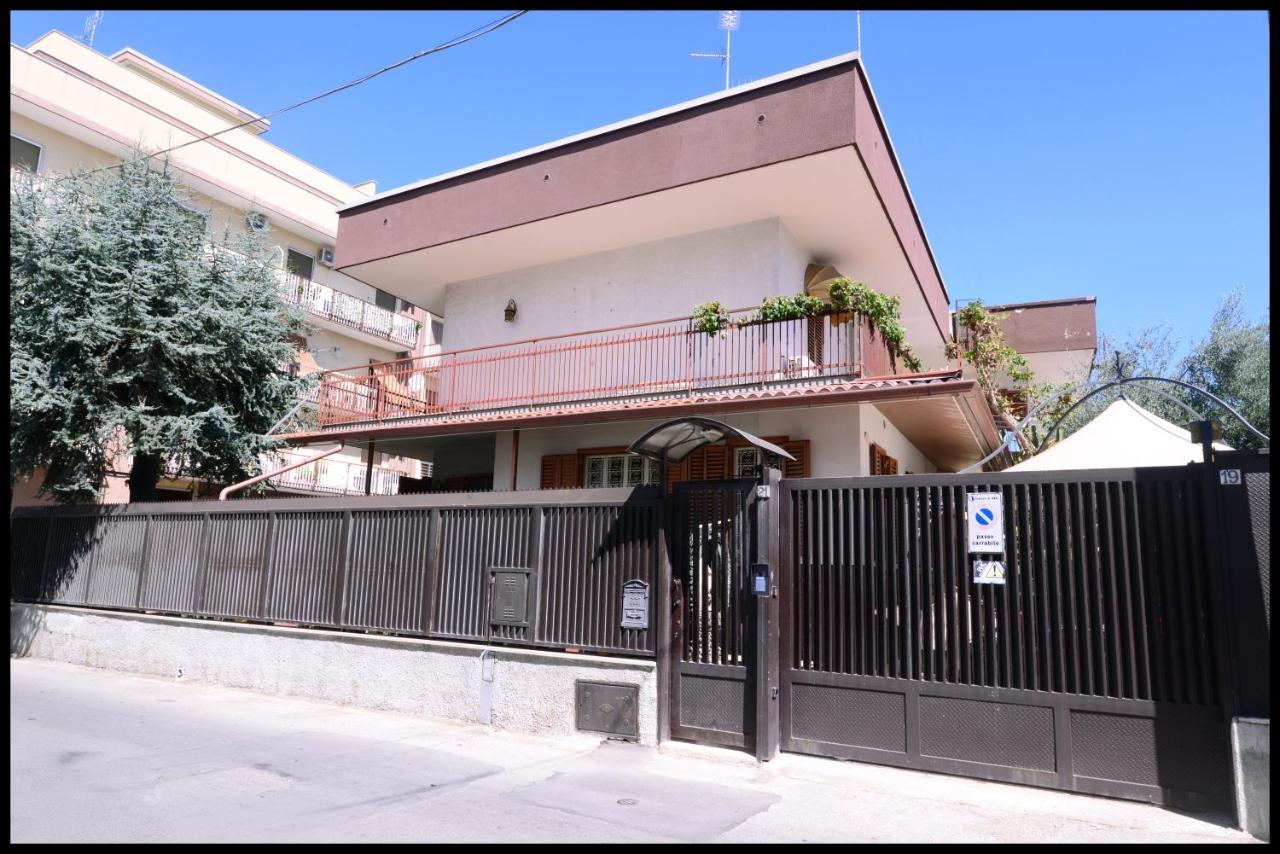 Il Villino Apartments Bari Exterior foto